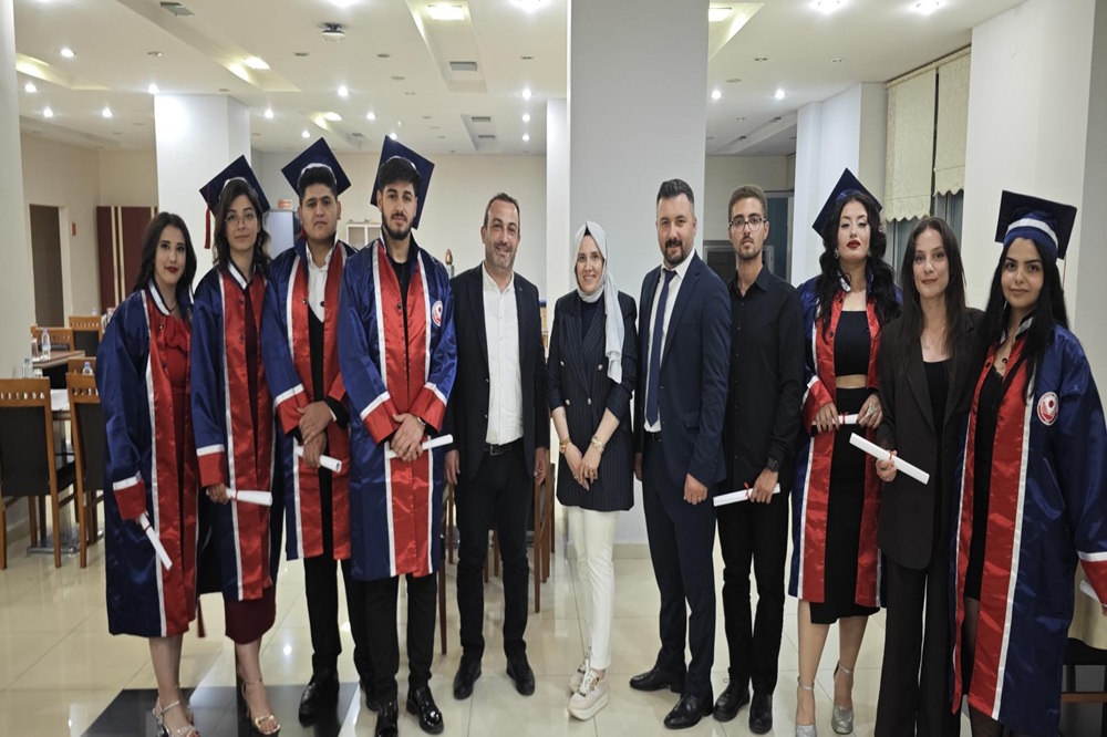 TRALLİ 2025’te 20 Madalya: Öğrencilerimize Plaket ve Teşekkür Belgeleri